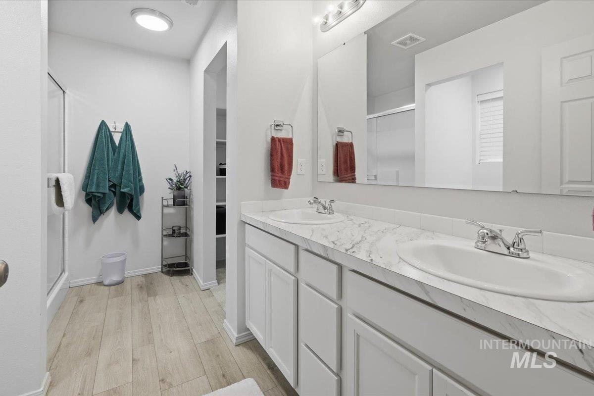 19511 Commonwealth Ave, Caldwell, Idaho 83605, 3 Bedrooms, 2 Bathrooms, Residential For Sale, Price $400,000, 98982507