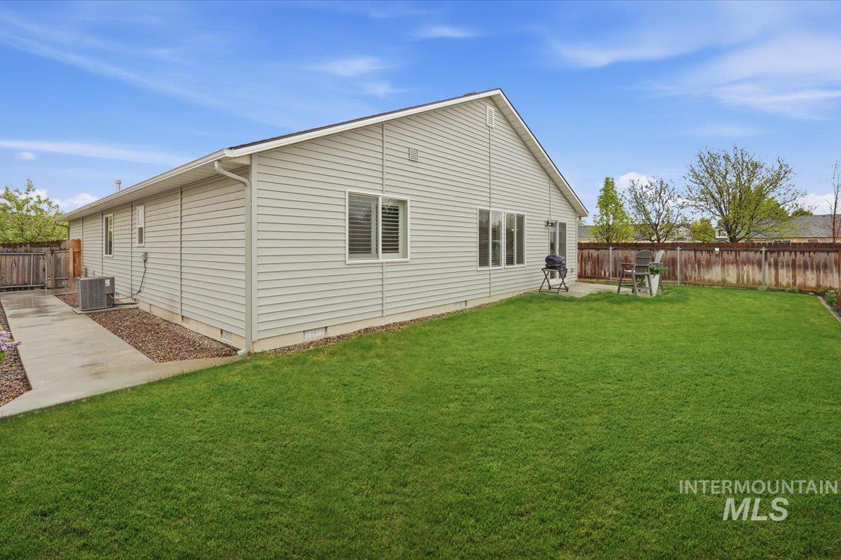 19511 Commonwealth Ave, Caldwell, Idaho 83605, 3 Bedrooms, 2 Bathrooms, Residential For Sale, Price $400,000, 98982507