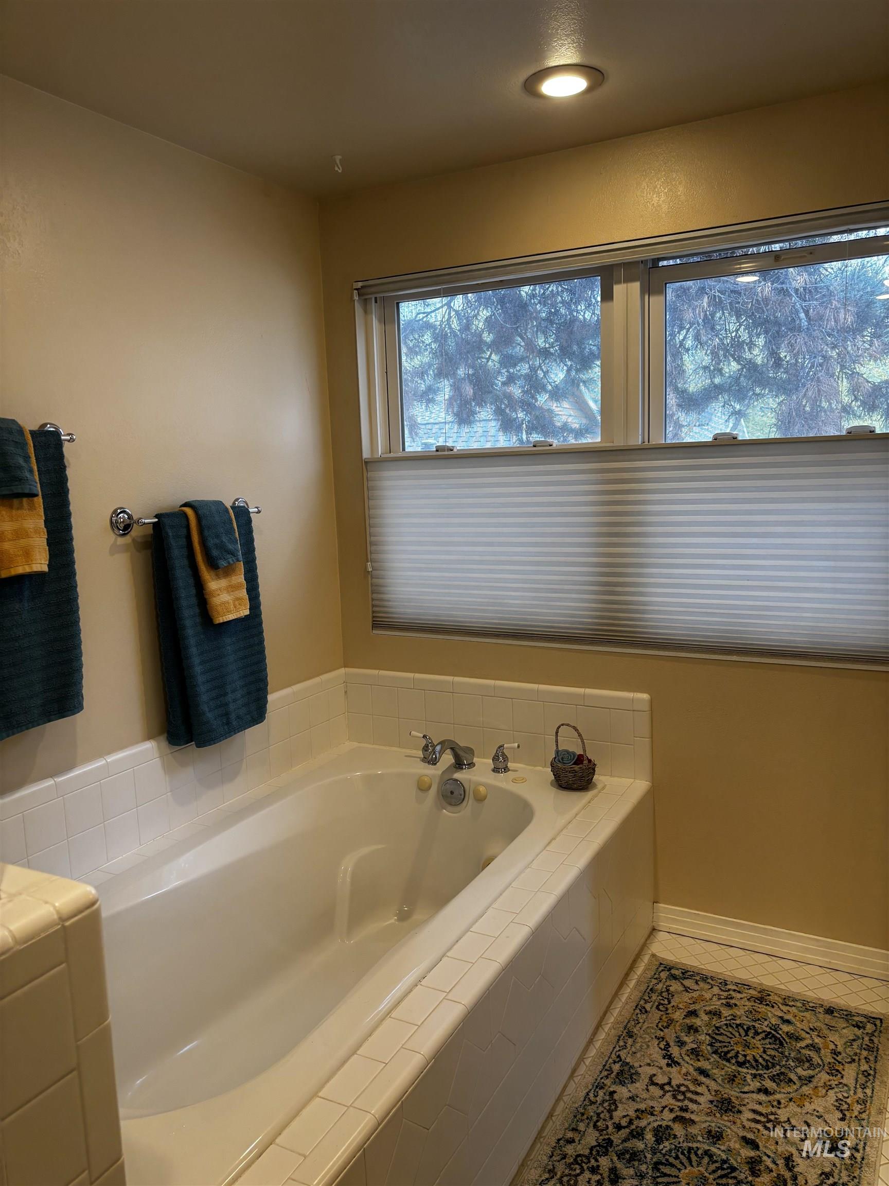 352 W Greensboro Ct, Boise, Idaho 83706, 4 Bedrooms, 3 Bathrooms, Residential For Sale, Price $659,000,MLS 98982509