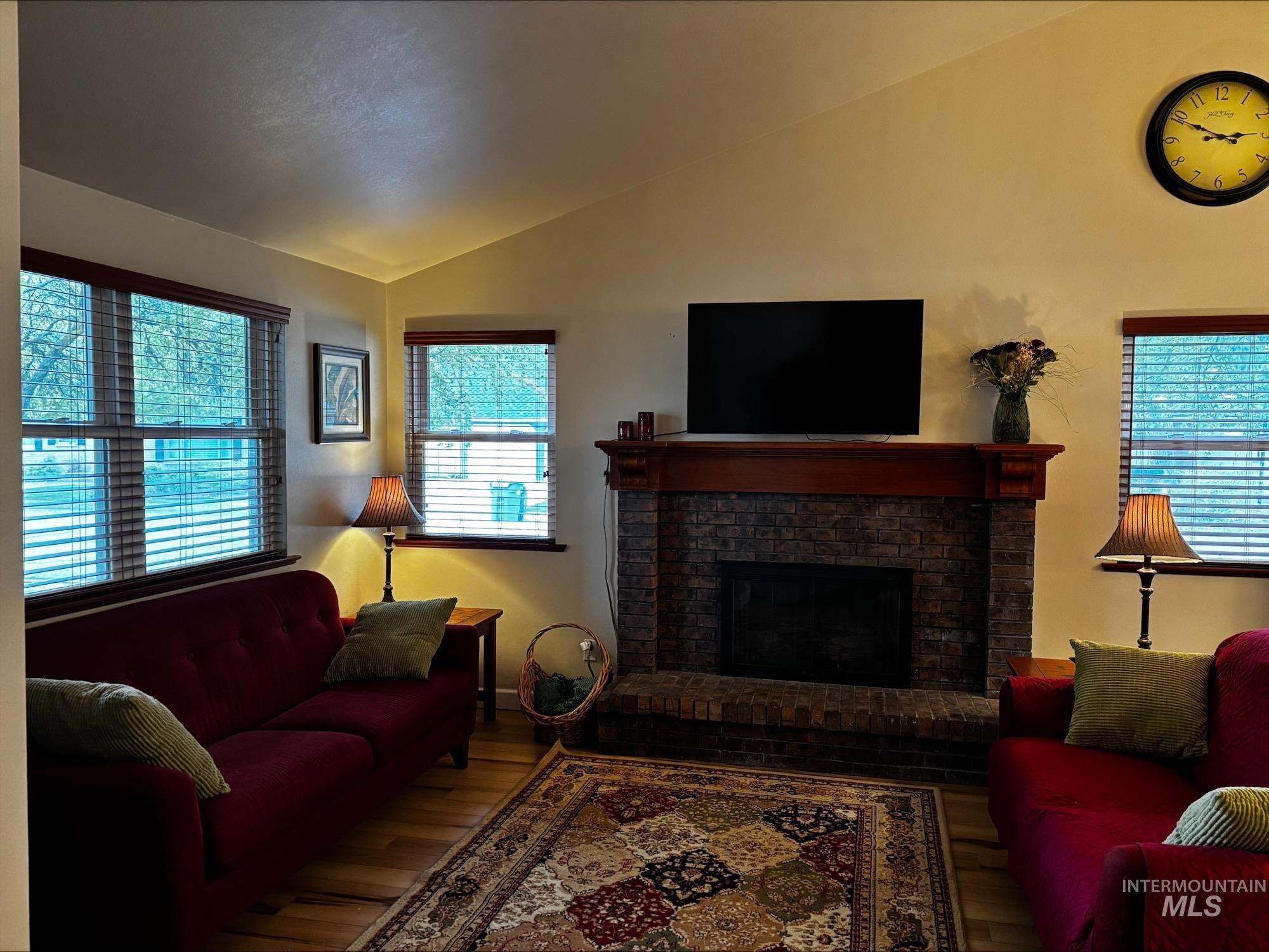 352 W Greensboro Ct, Boise, Idaho 83706, 4 Bedrooms, 3 Bathrooms, Residential For Sale, Price $659,000,MLS 98982509