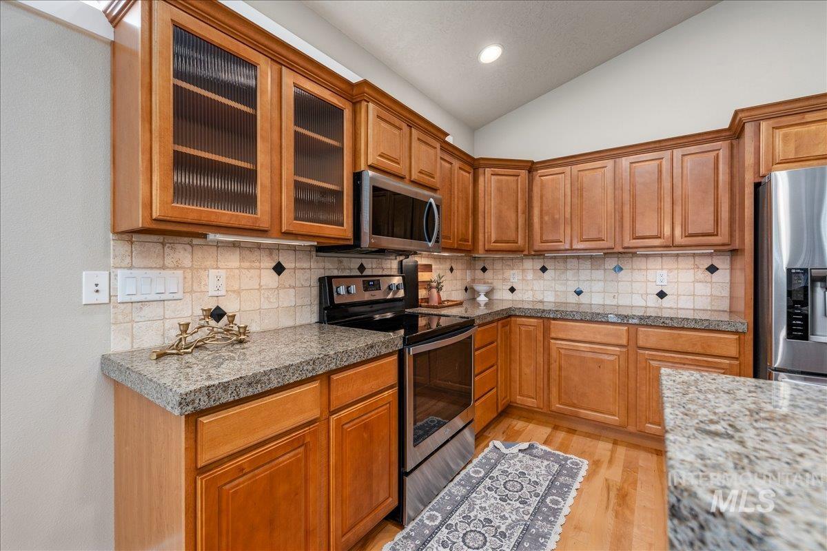 5710 W Grover, Boise, Idaho 83705, 3 Bedrooms, 2 Bathrooms, Residential For Sale, Price $539,900,MLS 98982511