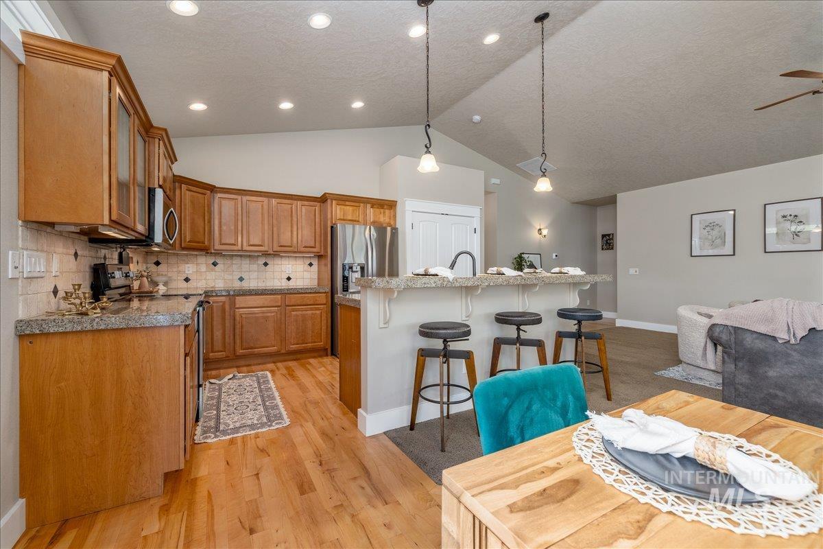 5710 W Grover, Boise, Idaho 83705, 3 Bedrooms, 2 Bathrooms, Residential For Sale, Price $539,900,MLS 98982511