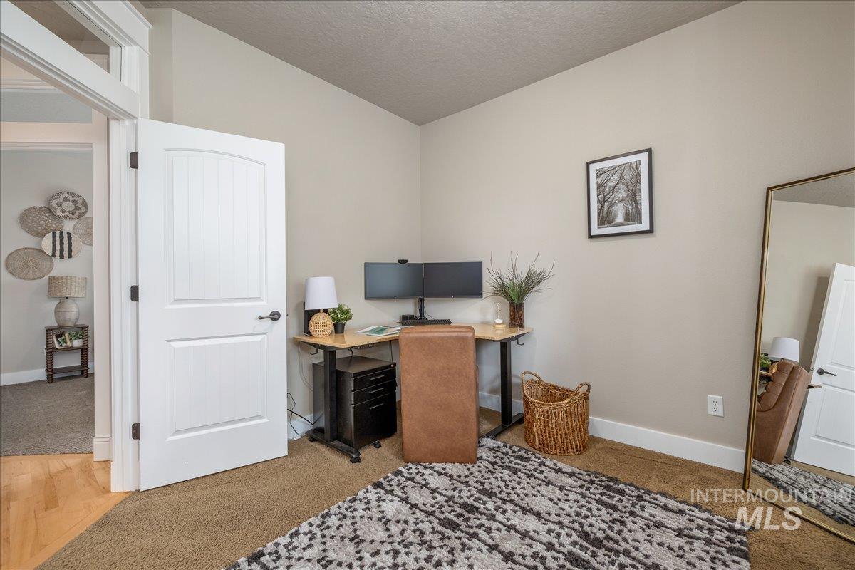 5710 W Grover, Boise, Idaho 83705, 3 Bedrooms, 2 Bathrooms, Residential For Sale, Price $539,900,MLS 98982511