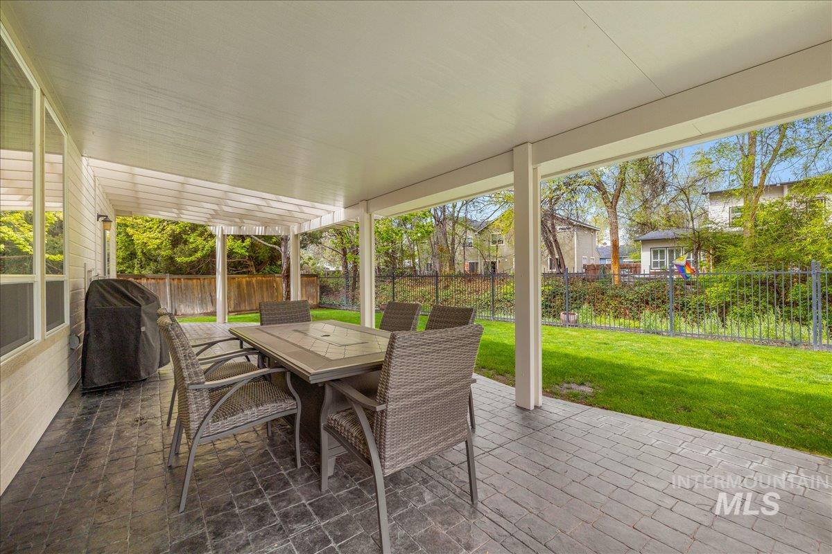 5710 W Grover, Boise, Idaho 83705, 3 Bedrooms, 2 Bathrooms, Residential For Sale, Price $539,900,MLS 98982511