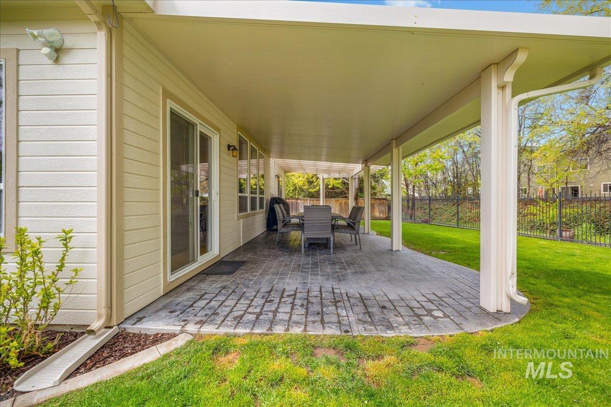 5710 W Grover, Boise, Idaho 83705, 3 Bedrooms, 2 Bathrooms, Residential For Sale, Price $539,900,MLS 98982511