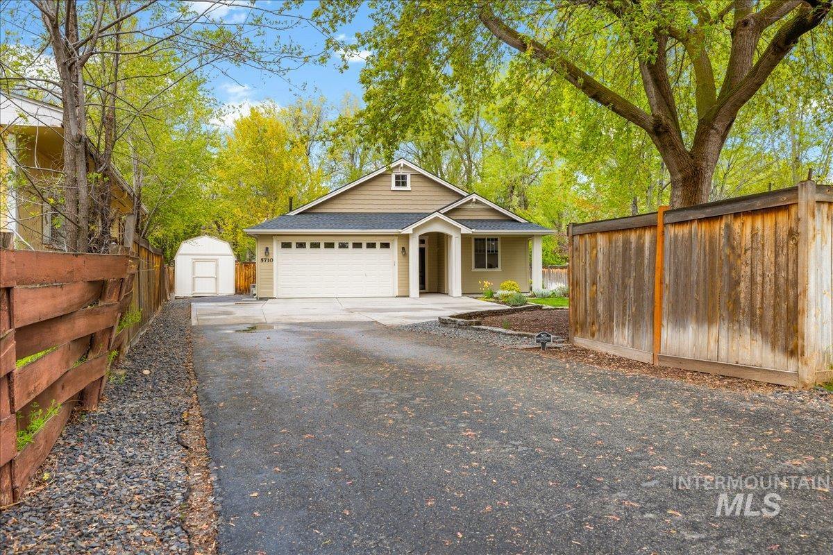 5710 W Grover, Boise, Idaho 83705, 3 Bedrooms, 2 Bathrooms, Residential For Sale, Price $539,900,MLS 98982511