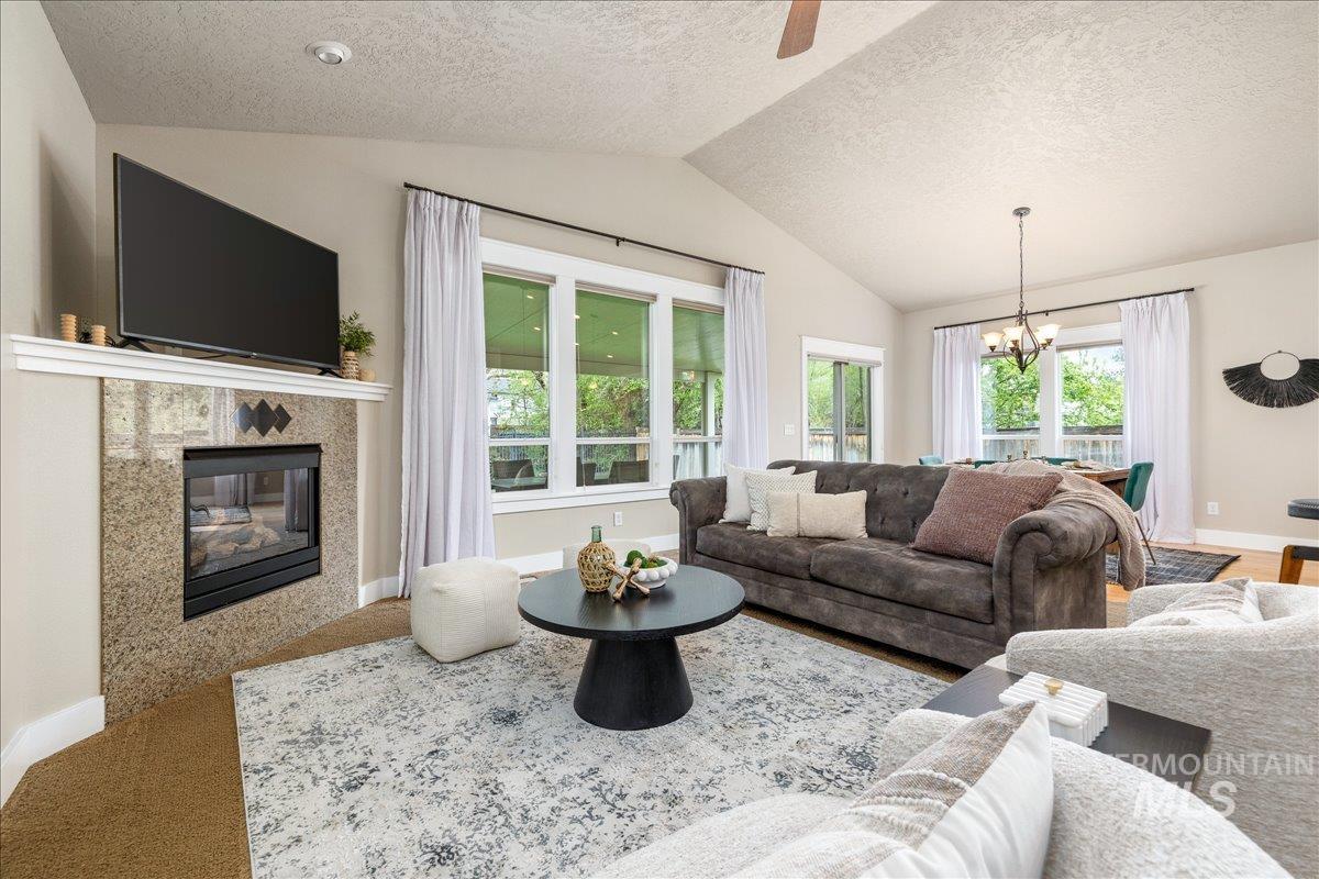 5710 W Grover, Boise, Idaho 83705, 3 Bedrooms, 2 Bathrooms, Residential For Sale, Price $539,900,MLS 98982511