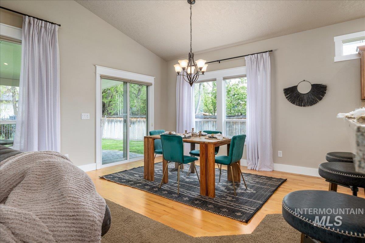 5710 W Grover, Boise, Idaho 83705, 3 Bedrooms, 2 Bathrooms, Residential For Sale, Price $539,900,MLS 98982511