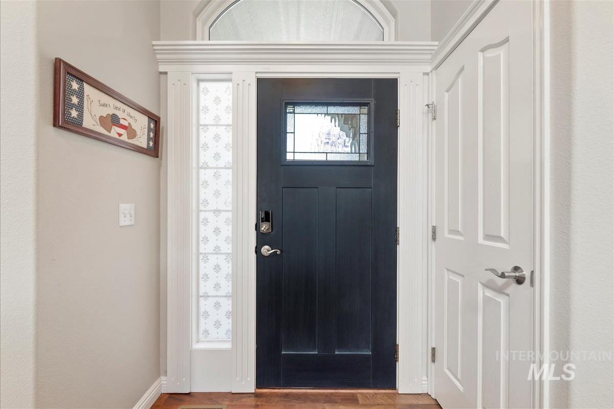 9999 W Hollandale Drive, Boise, Idaho 83709, 4 Bedrooms, 2.5 Bathrooms, Residential For Sale, Price $639,900,MLS 98982512