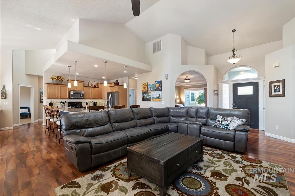 9999 W Hollandale Drive, Boise, Idaho 83709, 4 Bedrooms, 2.5 Bathrooms, Residential For Sale, Price $639,900,MLS 98982512