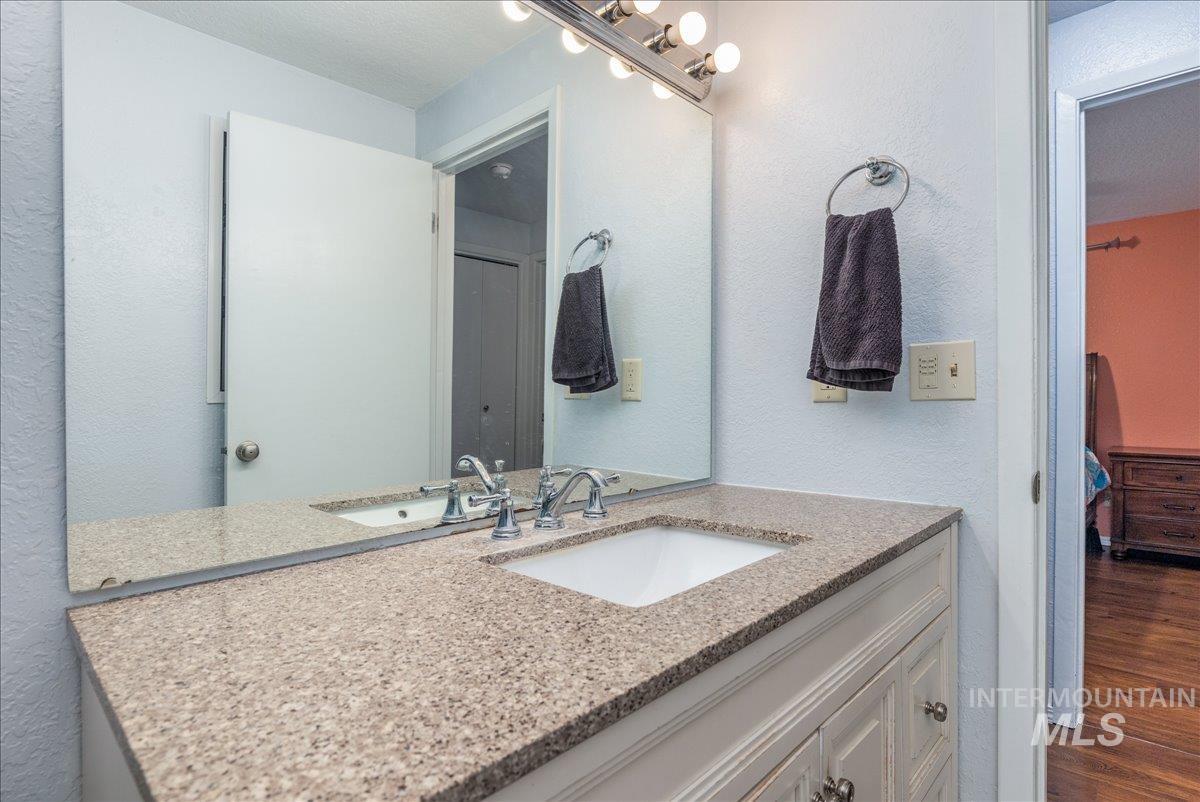 406 Parkhurst Dr., Caldwell, Idaho 83605, 3 Bedrooms, 1 Bathroom, Residential For Sale, Price $299,900, 98982513