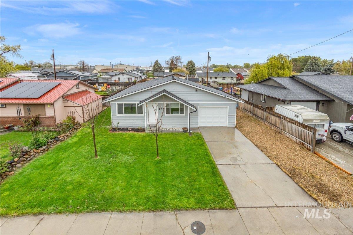 406 Parkhurst Dr., Caldwell, Idaho 83605, 3 Bedrooms, 1 Bathroom, Residential For Sale, Price $299,900, 98982513