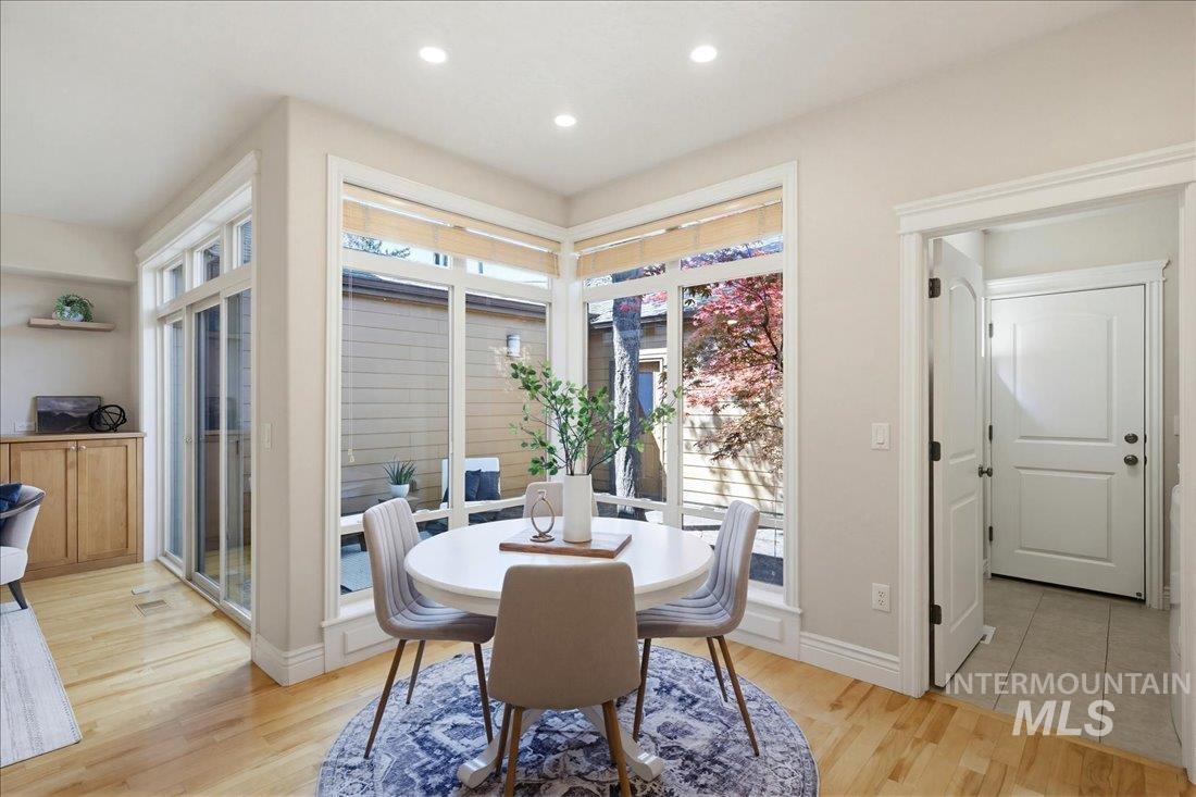 2272 S Gekeler Ln, Boise, Idaho 83706, 4 Bedrooms, 2.5 Bathrooms, Residential For Sale, Price $549,900,MLS 98982514