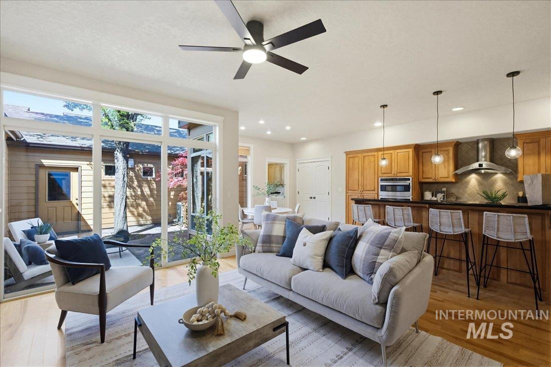 2272 S Gekeler Ln, Boise, Idaho 83706, 4 Bedrooms, 2.5 Bathrooms, Residential For Sale, Price $549,900,MLS 98982514