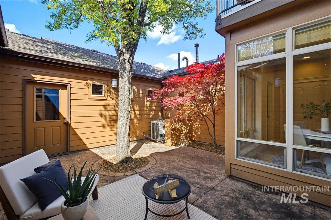 2272 S Gekeler Ln, Boise, Idaho 83706, 4 Bedrooms, 2.5 Bathrooms, Residential For Sale, Price $549,900,MLS 98982514