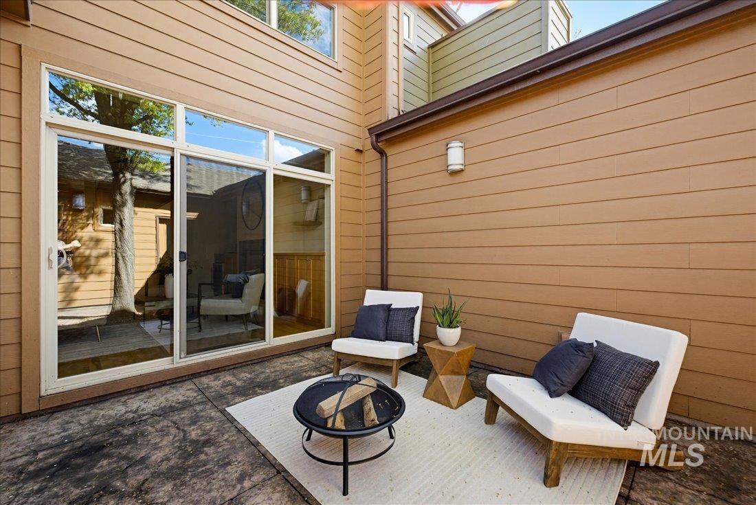 2272 S Gekeler Ln, Boise, Idaho 83706, 4 Bedrooms, 2.5 Bathrooms, Residential For Sale, Price $549,900,MLS 98982514