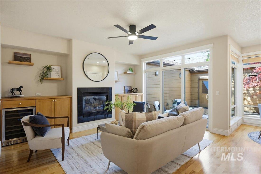 2272 S Gekeler Ln, Boise, Idaho 83706, 4 Bedrooms, 2.5 Bathrooms, Residential For Sale, Price $549,900,MLS 98982514