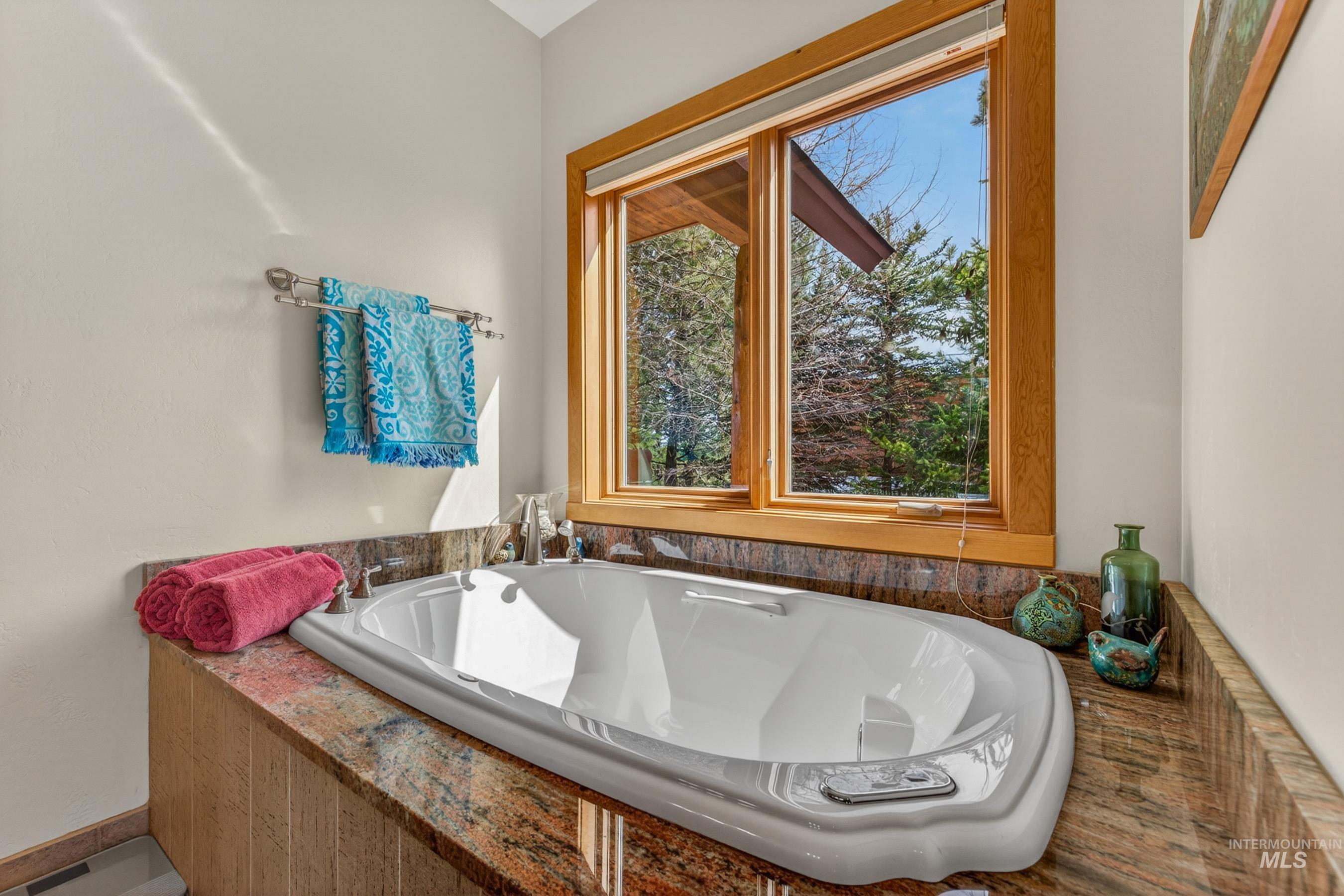 8 Bitterroot Court, McCall, Idaho 83638, 3 Bedrooms, 2.5 Bathrooms, Residential For Sale, Price $1,459,000, 98982515