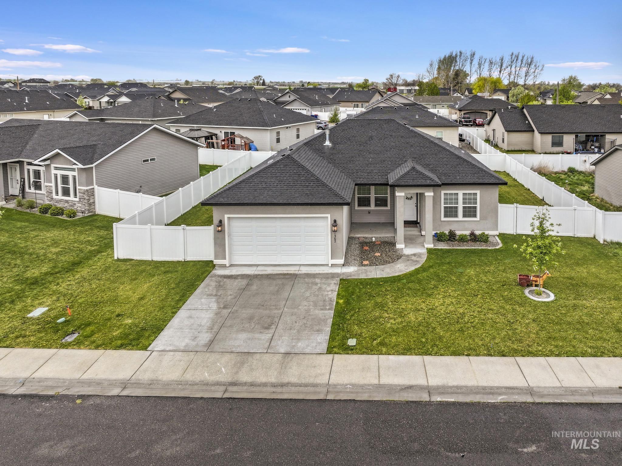 1362 Golden Pheasant Dr, Twin Falls, Idaho 83301, 4 Bedrooms, 2 Bathrooms, Residential For Sale, Price $399,900,MLS 98982516