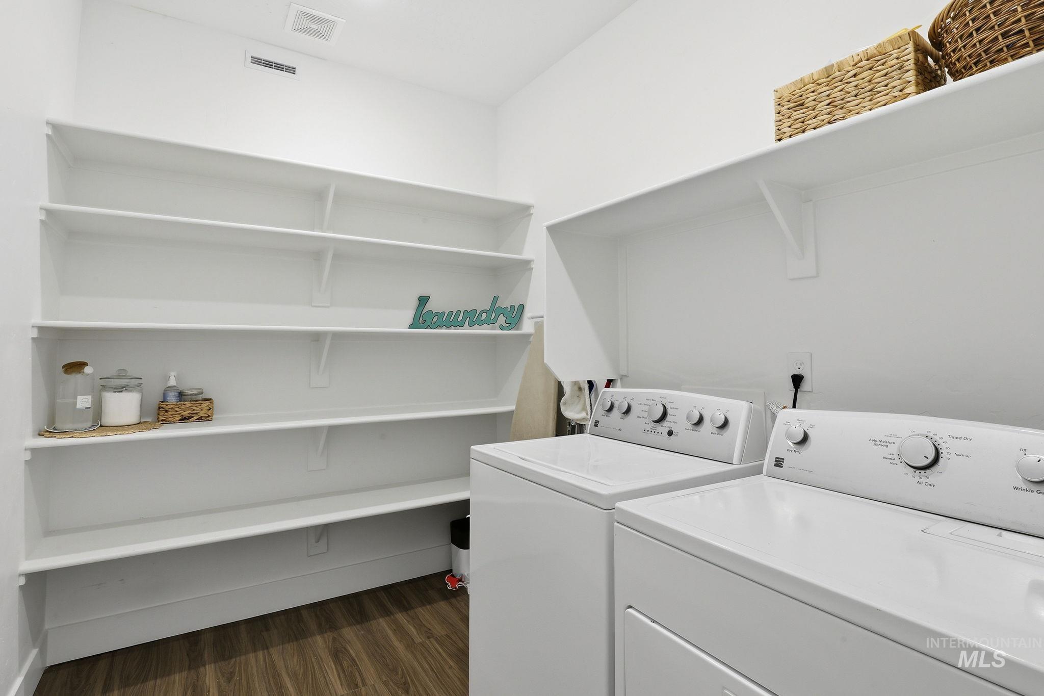 133 Insight Ct, Middleton, Idaho 83644, 3 Bedrooms, 2 Bathrooms, Residential For Sale, Price $609,900,MLS 98982517