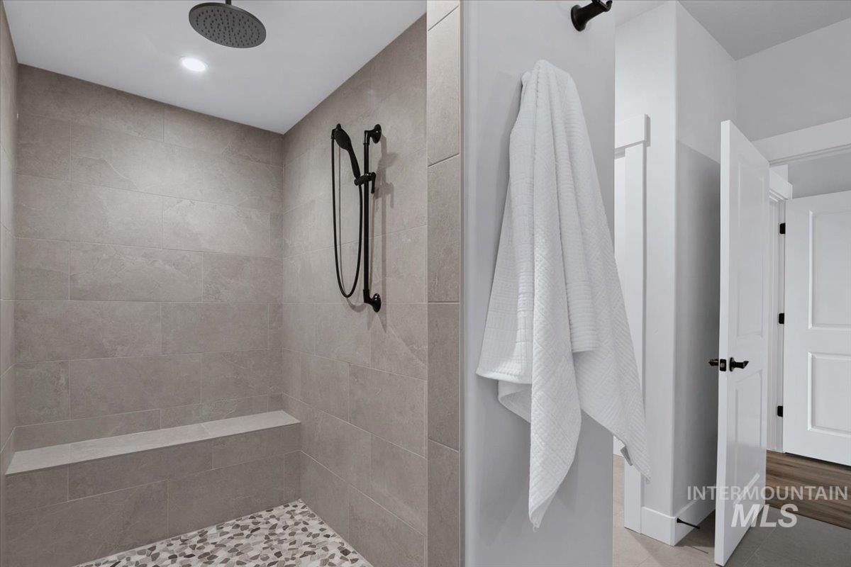 12277 W Cobalt Lake Dr, Star, Idaho 83669, 3 Bedrooms, 3.5 Bathrooms, Residential For Sale, Price $1,000,000, 98982518