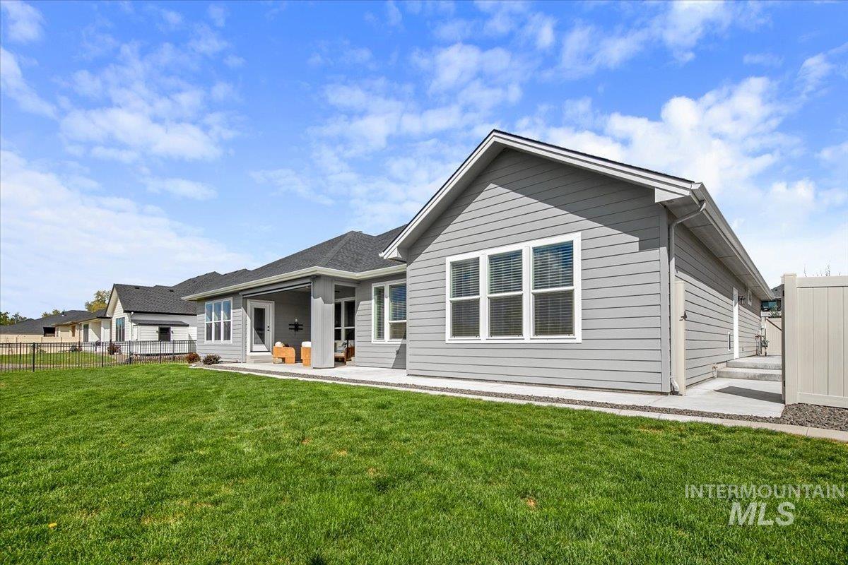 12277 W Cobalt Lake Dr, Star, Idaho 83669, 3 Bedrooms, 3.5 Bathrooms, Residential For Sale, Price $1,000,000, 98982518