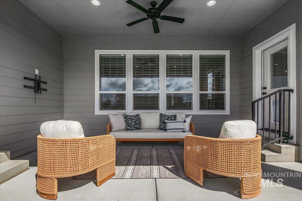 12277 W Cobalt Lake Dr, Star, Idaho 83669, 3 Bedrooms, 3.5 Bathrooms, Residential For Sale, Price $1,000,000, 98982518