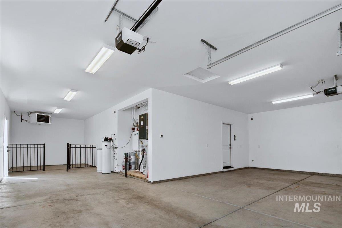 12277 W Cobalt Lake Dr, Star, Idaho 83669, 3 Bedrooms, 3.5 Bathrooms, Residential For Sale, Price $1,000,000, 98982518