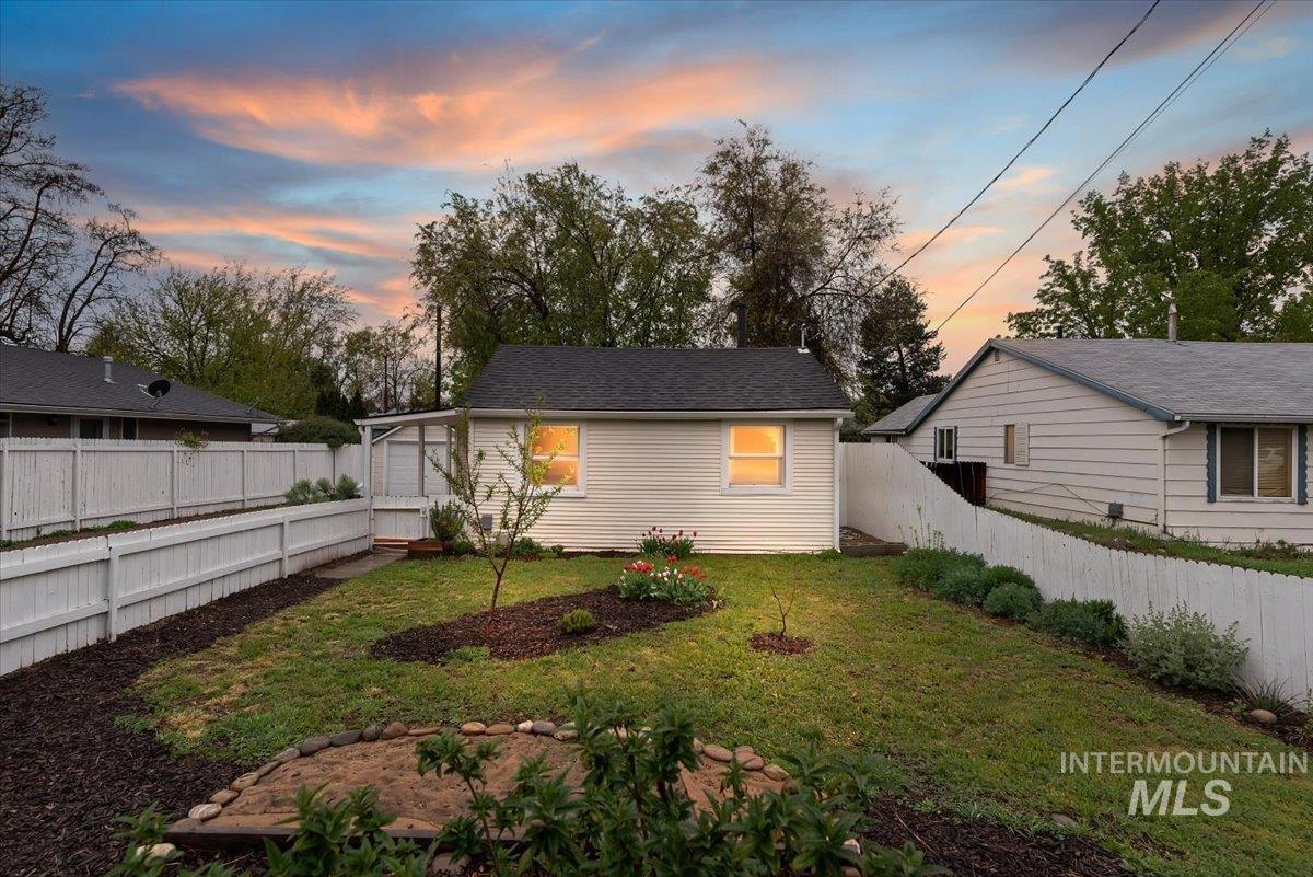 1713 S Cleveland St, Boise, Idaho 83705, 2 Bedrooms, 1 Bathroom, Residential For Sale, Price $345,000, 98982519