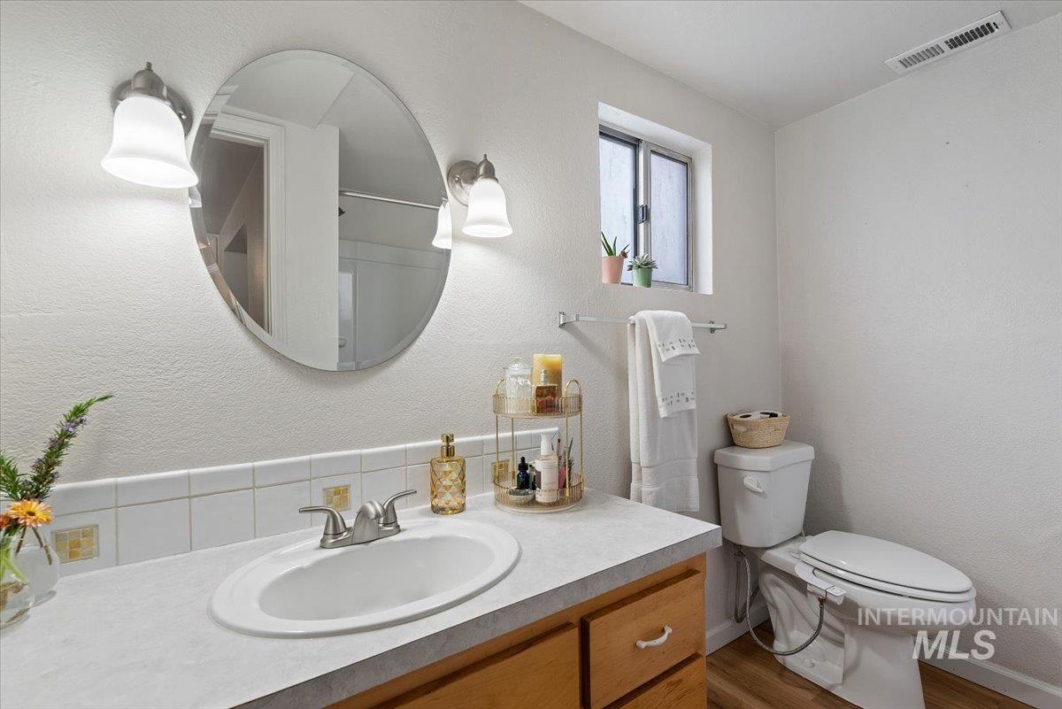 1713 S Cleveland St, Boise, Idaho 83705, 2 Bedrooms, 1 Bathroom, Residential For Sale, Price $345,000, 98982519