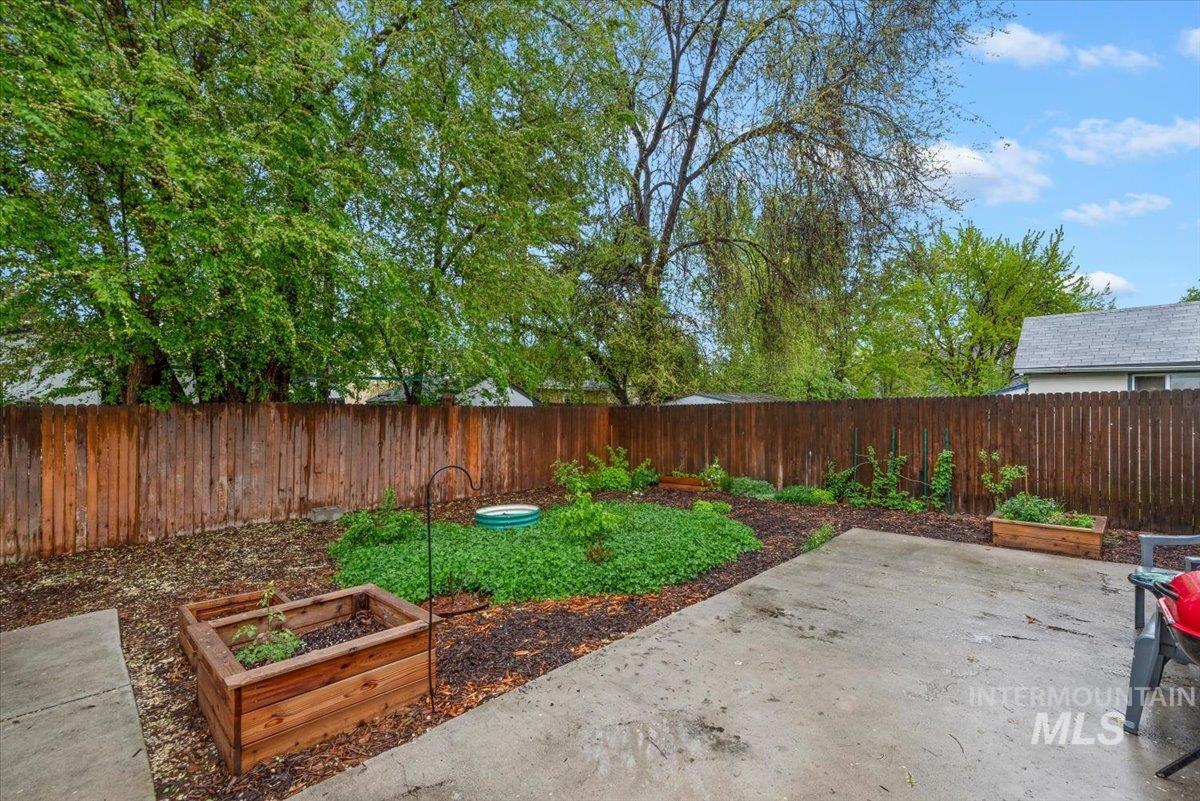 1713 S Cleveland St, Boise, Idaho 83705, 2 Bedrooms, 1 Bathroom, Residential For Sale, Price $345,000, 98982519