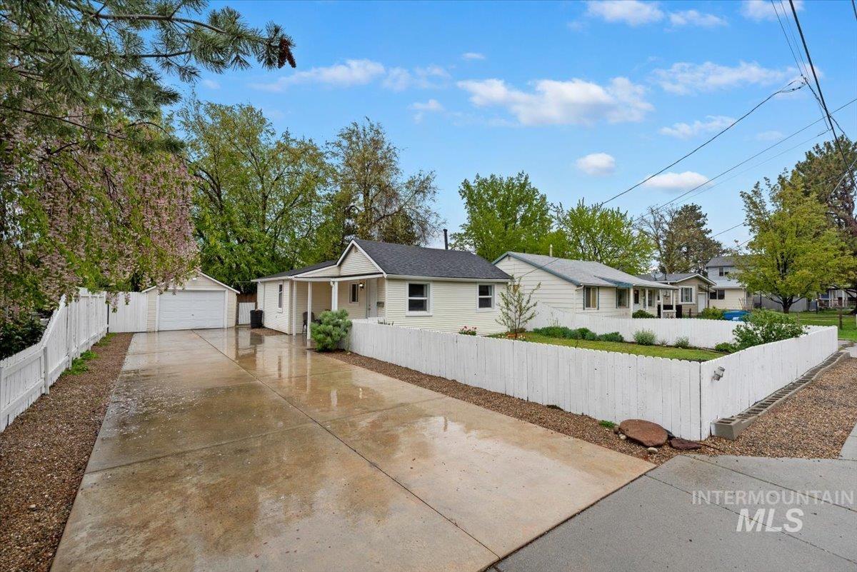 1713 S Cleveland St, Boise, Idaho 83705, 2 Bedrooms, 1 Bathroom, Residential For Sale, Price $345,000, 98982519