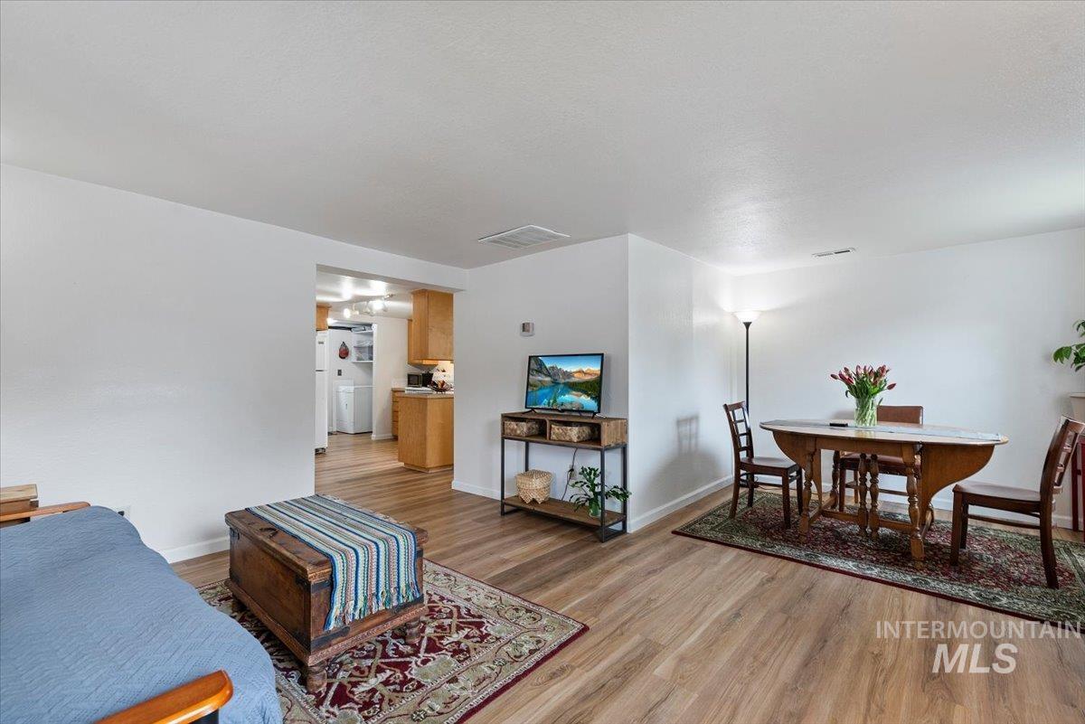 1713 S Cleveland St, Boise, Idaho 83705, 2 Bedrooms, 1 Bathroom, Residential For Sale, Price $345,000, 98982519