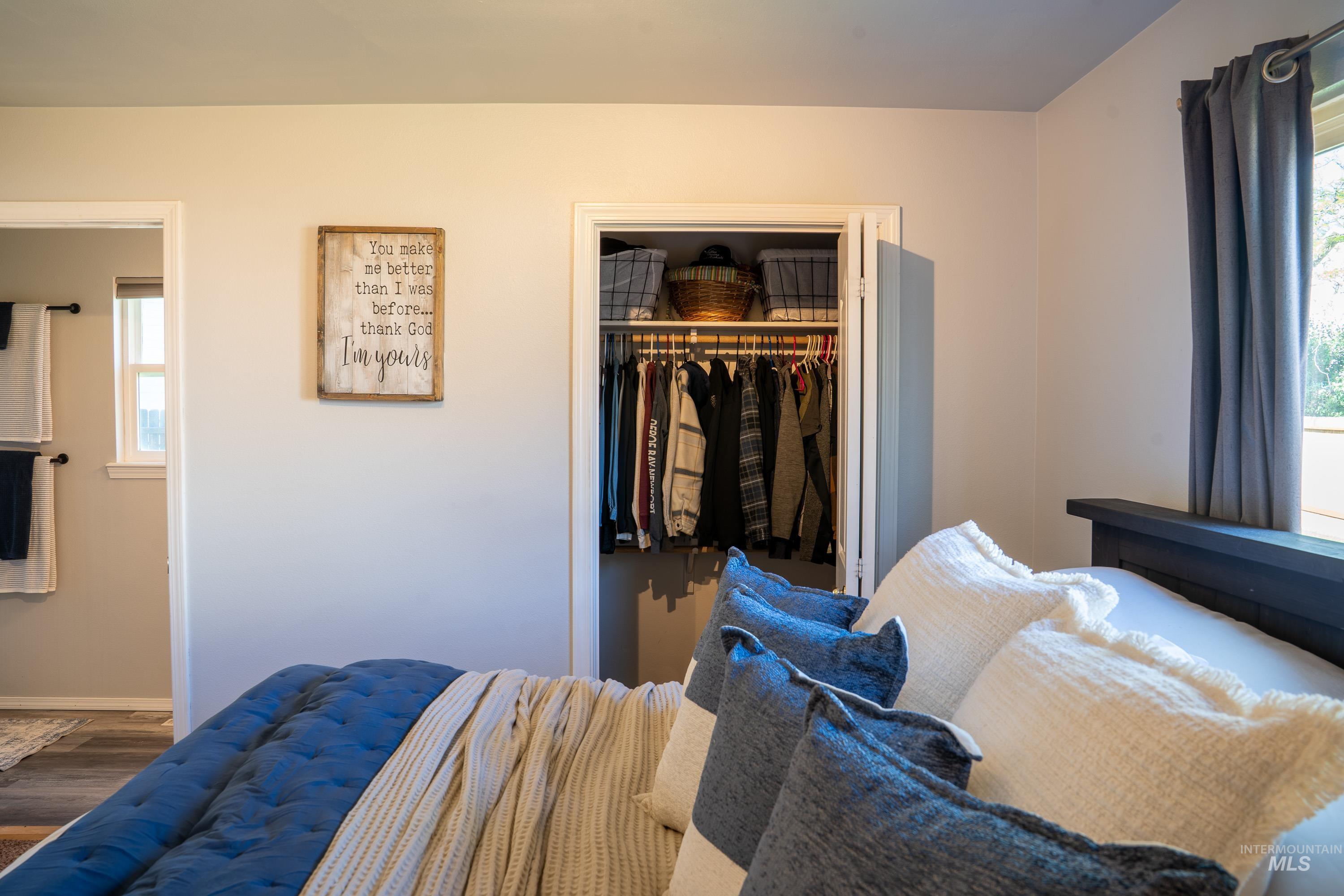 1462 W. McHenry St, Kuna, Idaho 83634, 3 Bedrooms, 2 Bathrooms, Residential For Sale, Price $411,000,MLS 98982520