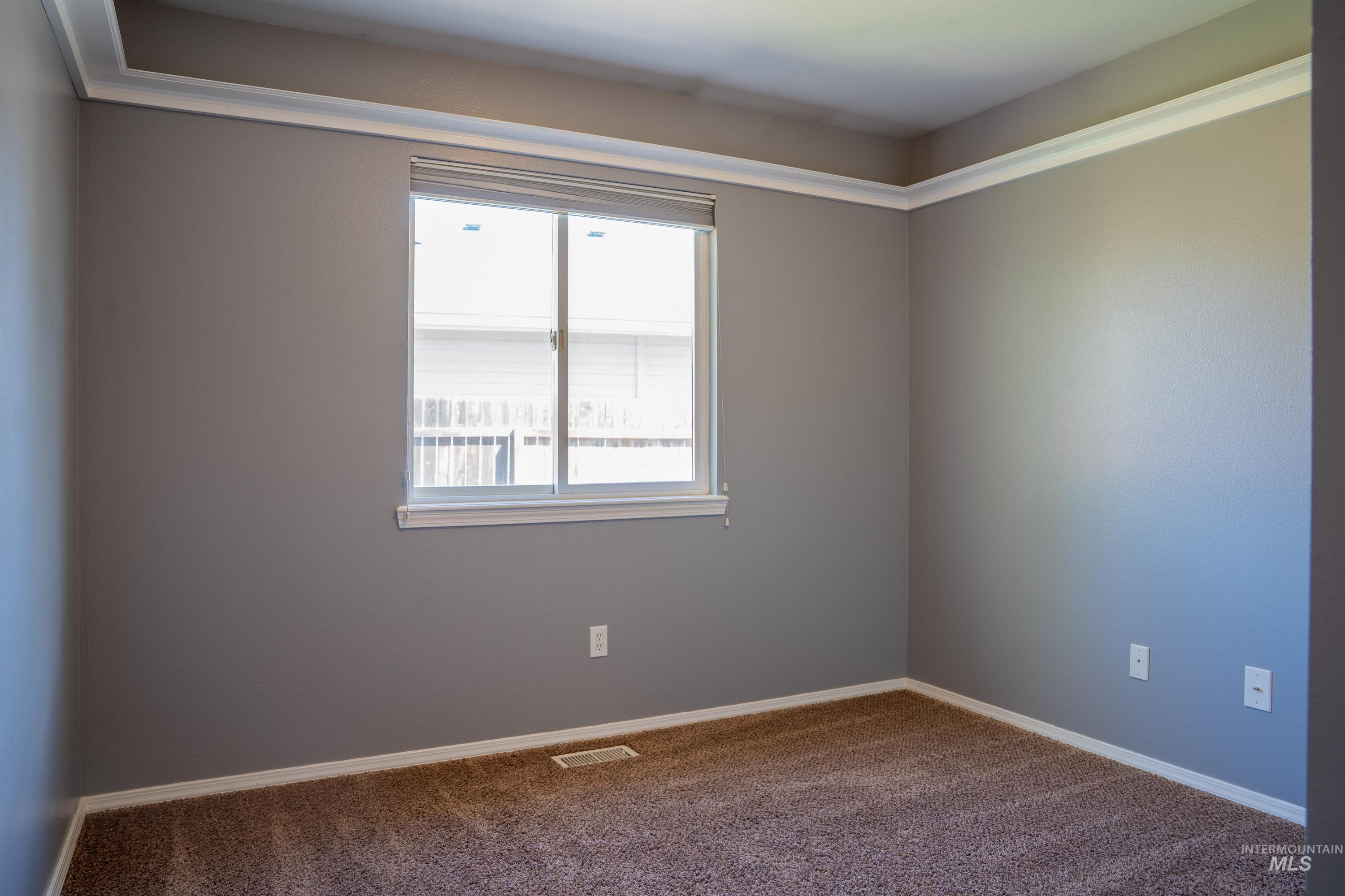 1462 W. McHenry St, Kuna, Idaho 83634, 3 Bedrooms, 2 Bathrooms, Residential For Sale, Price $411,000,MLS 98982520