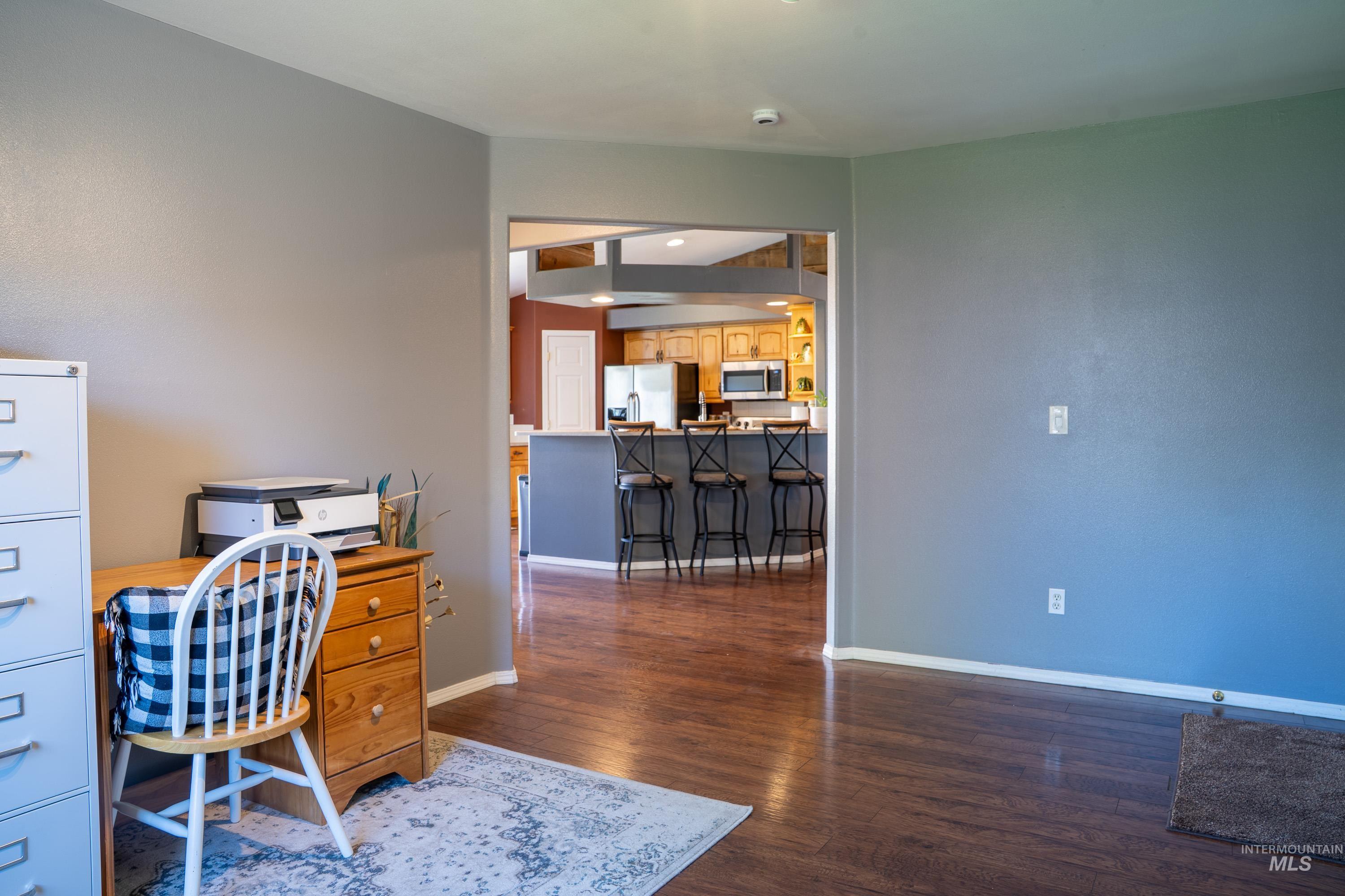 1462 W. McHenry St, Kuna, Idaho 83634, 3 Bedrooms, 2 Bathrooms, Residential For Sale, Price $411,000,MLS 98982520