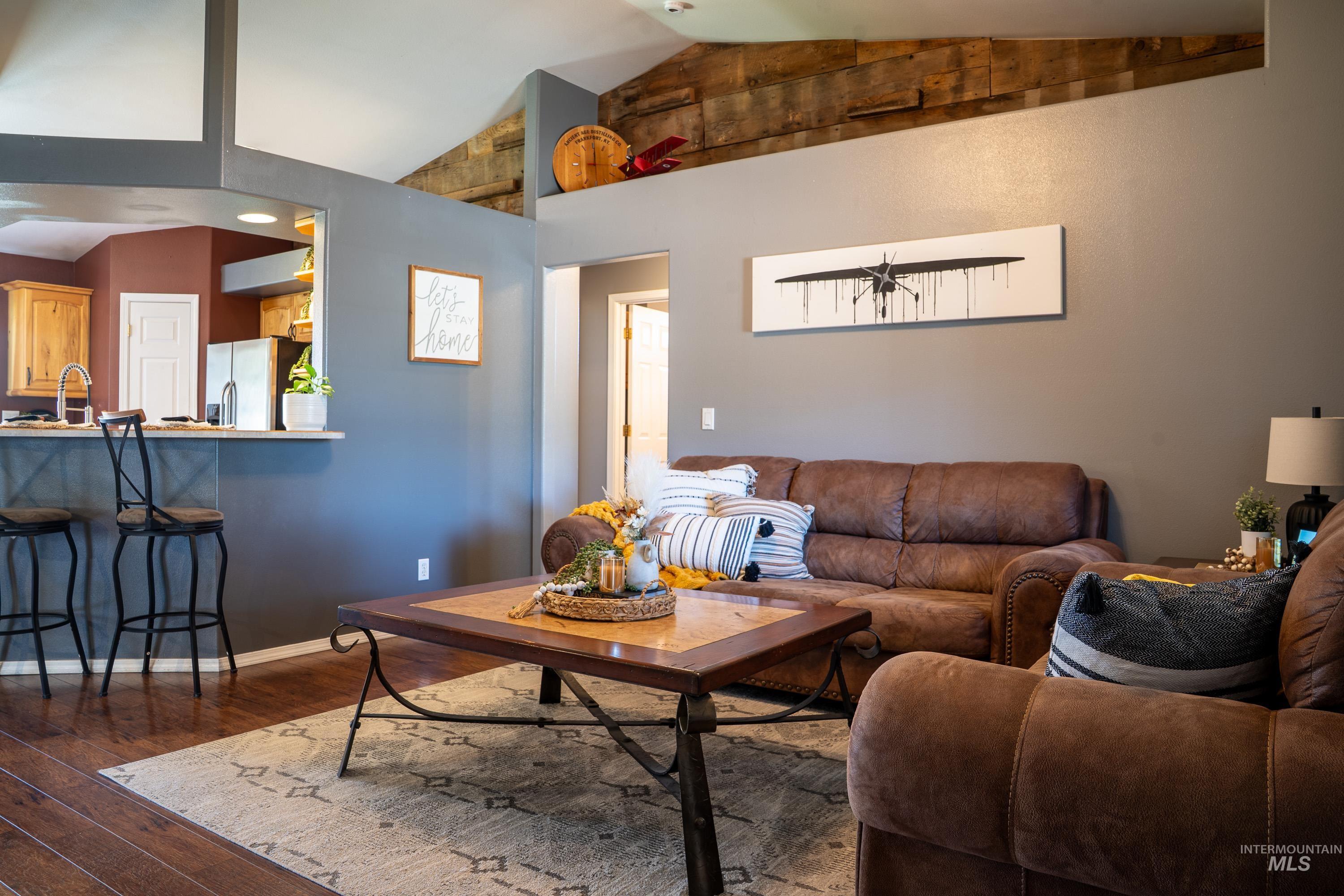 1462 W. McHenry St, Kuna, Idaho 83634, 3 Bedrooms, 2 Bathrooms, Residential For Sale, Price $411,000,MLS 98982520