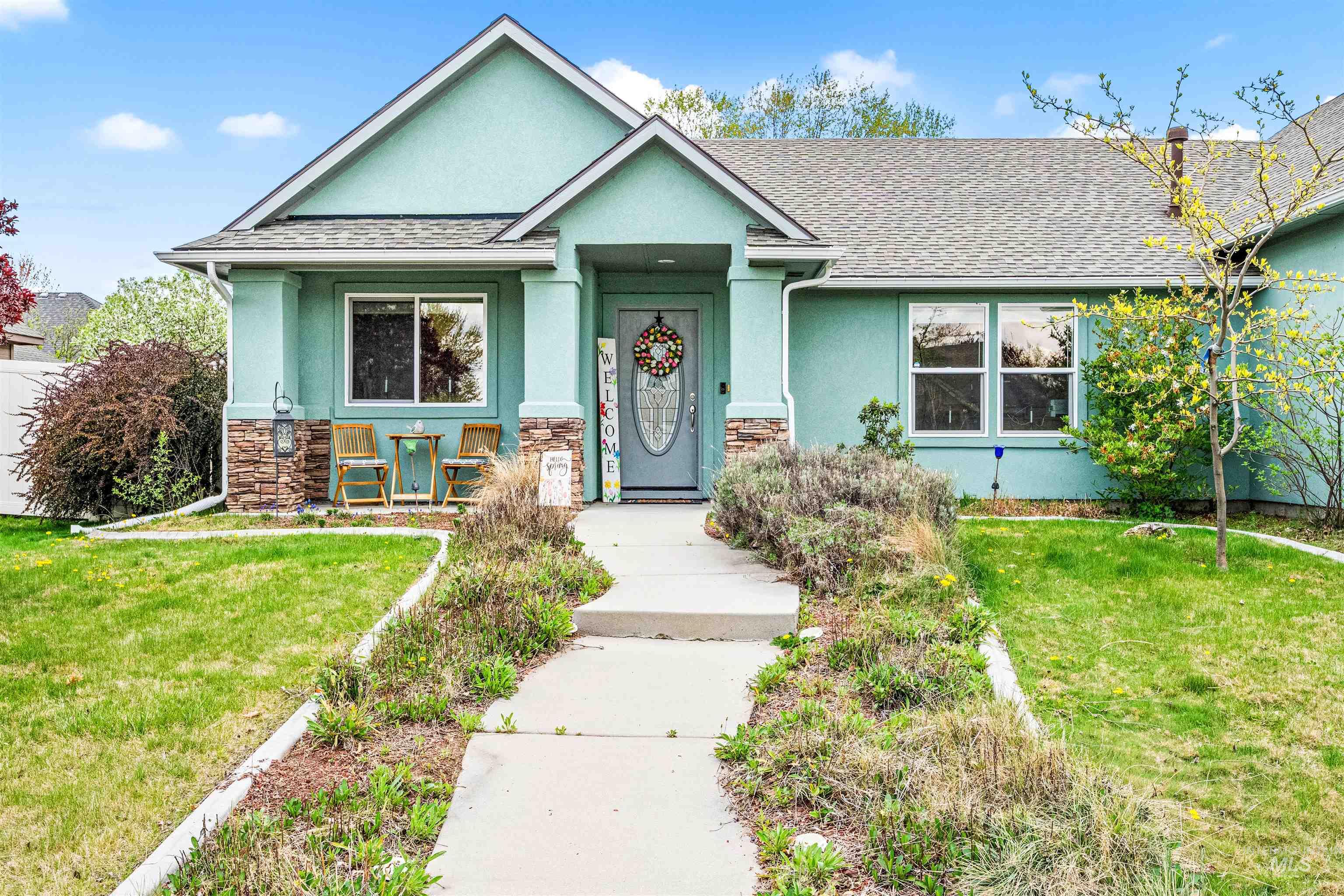 1118 Palace Ave., Emmett, Idaho 83617, 3 Bedrooms, 2.5 Bathrooms, Residential For Sale, Price $465,000,MLS 98982521