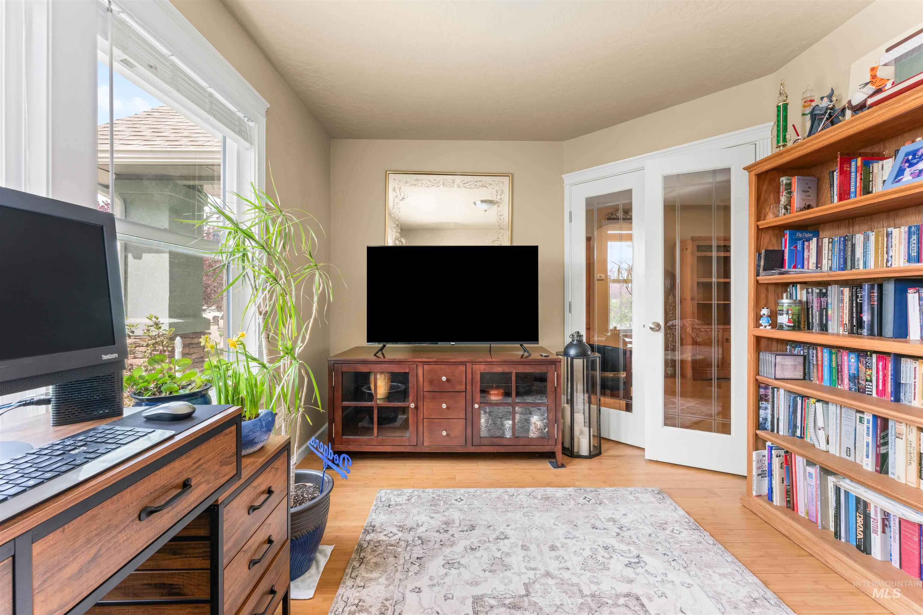 1118 Palace Ave., Emmett, Idaho 83617, 3 Bedrooms, 2.5 Bathrooms, Residential For Sale, Price $465,000,MLS 98982521