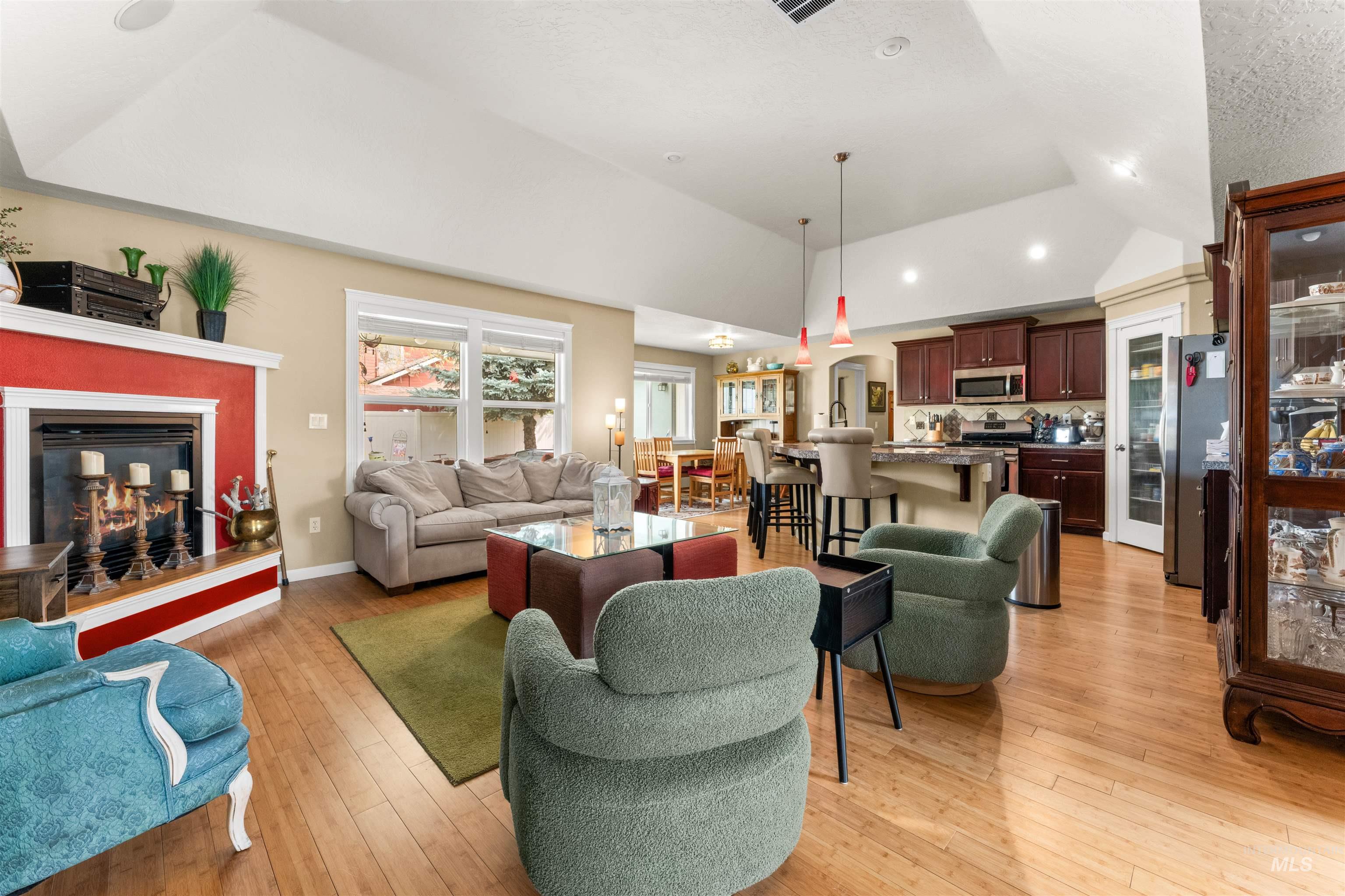 1118 Palace Ave., Emmett, Idaho 83617, 3 Bedrooms, 2.5 Bathrooms, Residential For Sale, Price $465,000,MLS 98982521