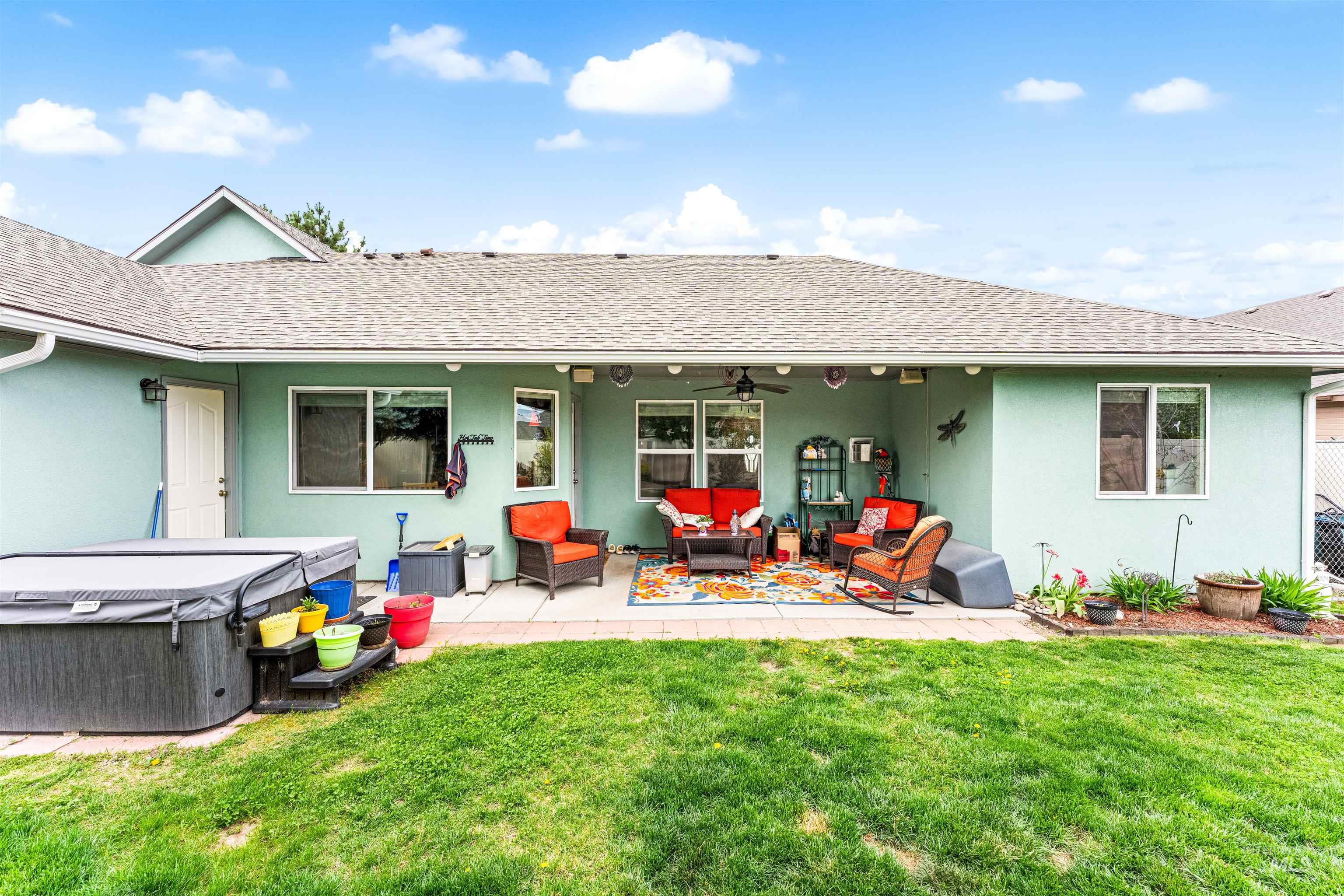 1118 Palace Ave., Emmett, Idaho 83617, 3 Bedrooms, 2.5 Bathrooms, Residential For Sale, Price $465,000,MLS 98982521