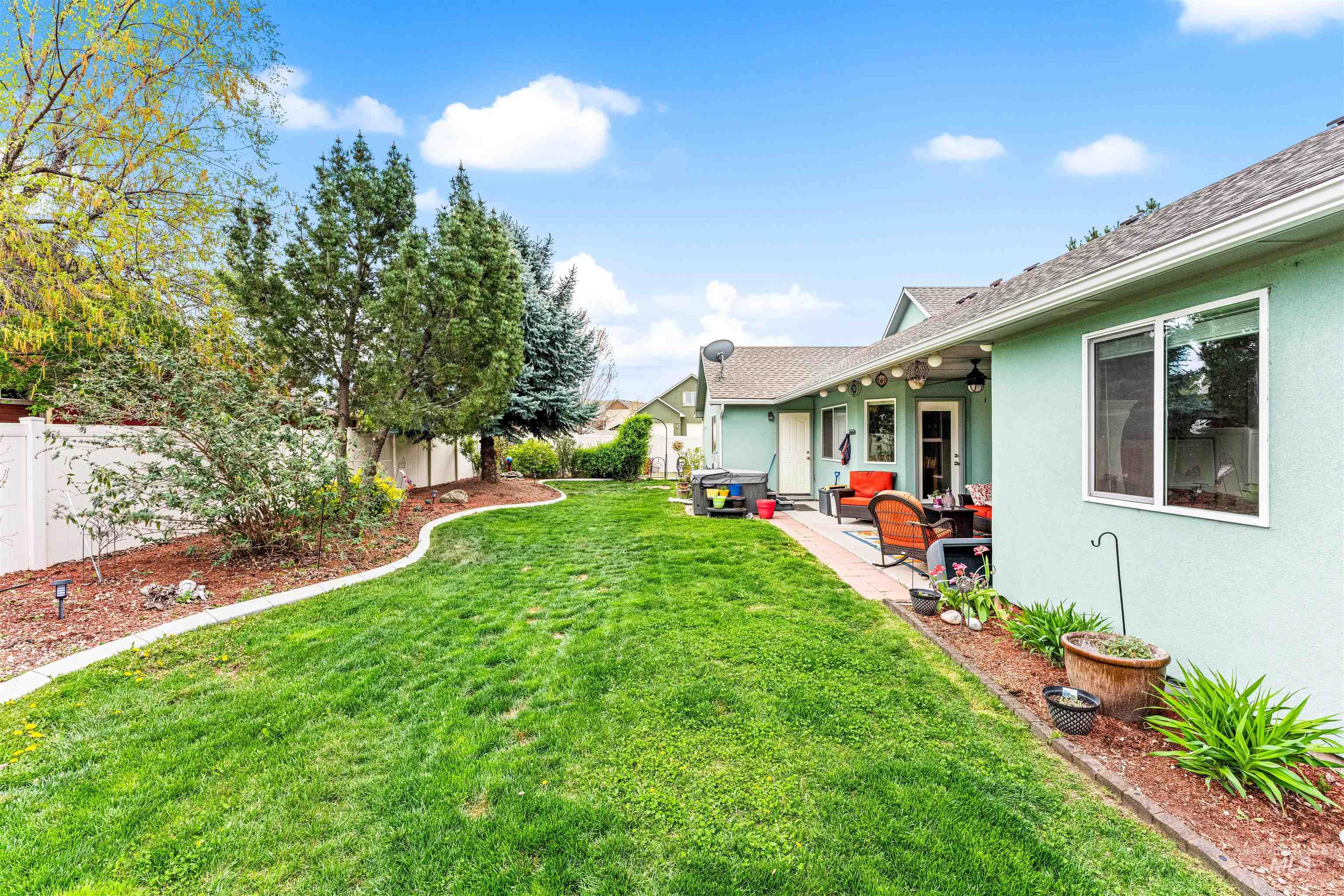 1118 Palace Ave., Emmett, Idaho 83617, 3 Bedrooms, 2.5 Bathrooms, Residential For Sale, Price $465,000,MLS 98982521