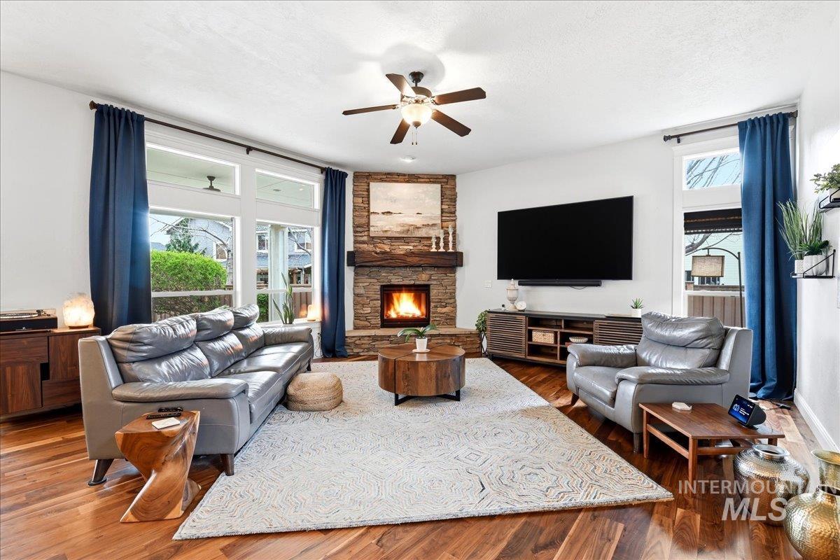 11538 W Sharpthorn Dr, Boise, Idaho 83709, 4 Bedrooms, 3 Bathrooms, Residential For Sale, Price $699,900,MLS 98982522