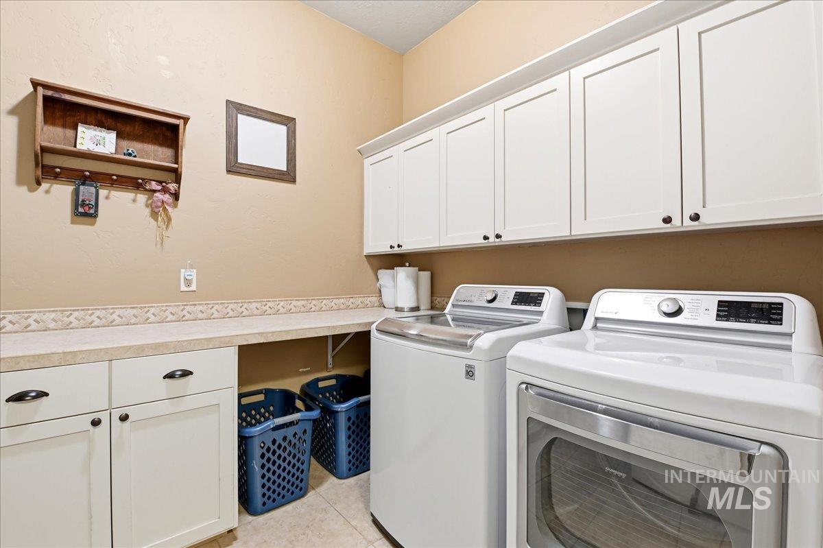 11538 W Sharpthorn Dr, Boise, Idaho 83709, 4 Bedrooms, 3 Bathrooms, Residential For Sale, Price $699,900,MLS 98982522