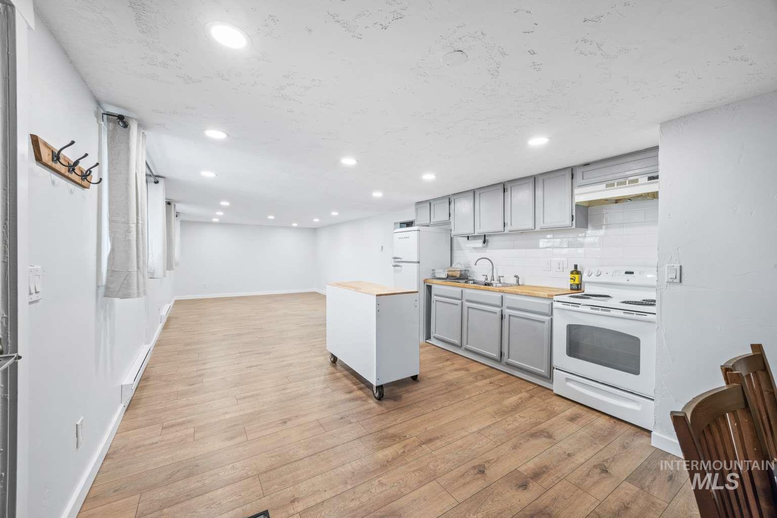 409 W Ada St, Boise, Idaho 83702, 5 Bedrooms, 3 Bathrooms, Residential For Sale, Price $1,200,000, 98982523