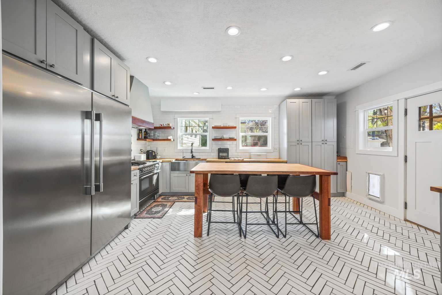 409 W Ada St, Boise, Idaho 83702, 5 Bedrooms, 3 Bathrooms, Residential For Sale, Price $1,200,000, 98982523