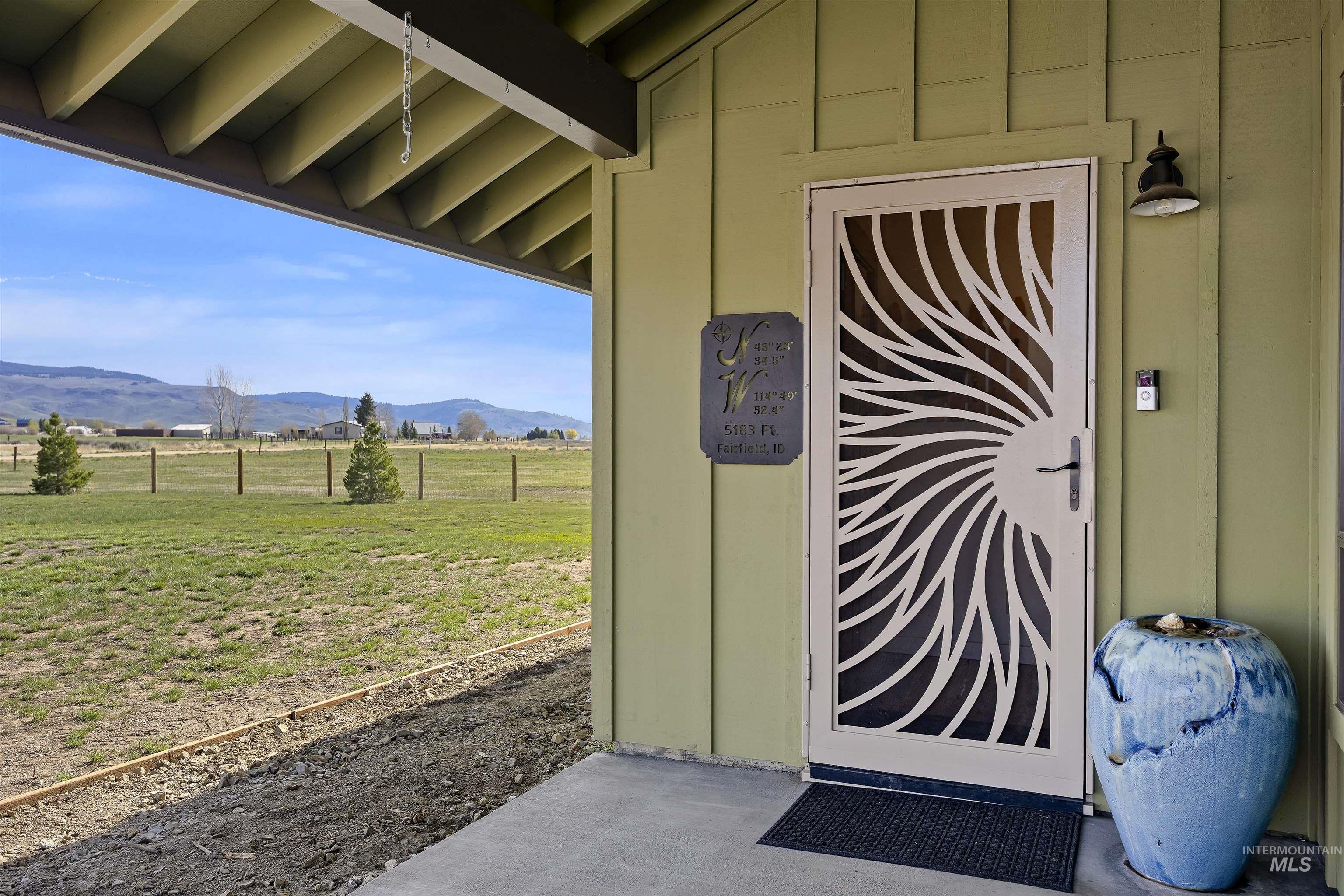 115 W Horseshoe Loop, Fairfield, Idaho 83327, 2 Bedrooms, 2.5 Bathrooms, Residential For Sale, Price $675,000,MLS 98982524