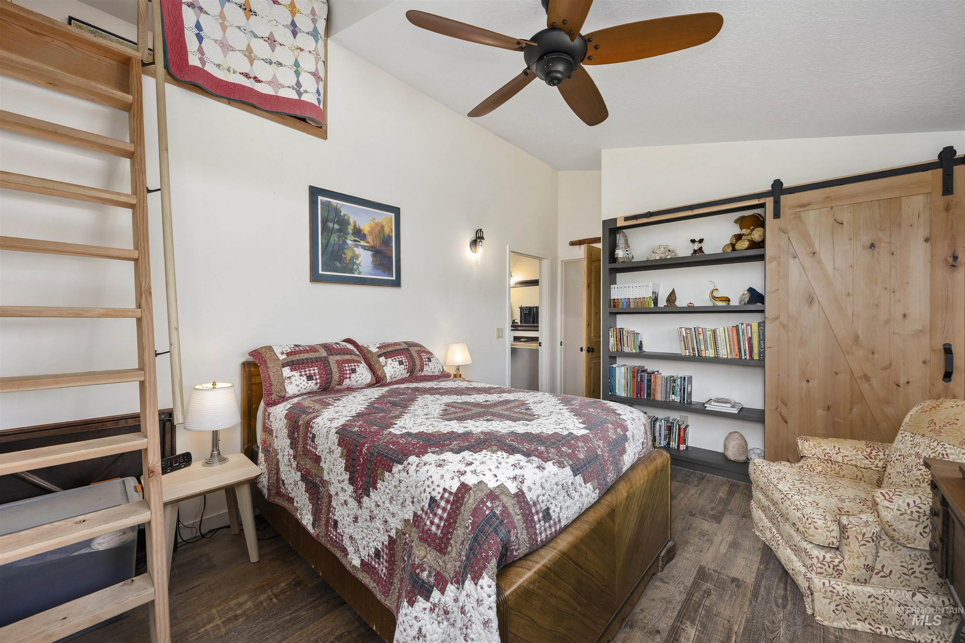 115 W Horseshoe Loop, Fairfield, Idaho 83327, 2 Bedrooms, 2.5 Bathrooms, Residential For Sale, Price $675,000,MLS 98982524