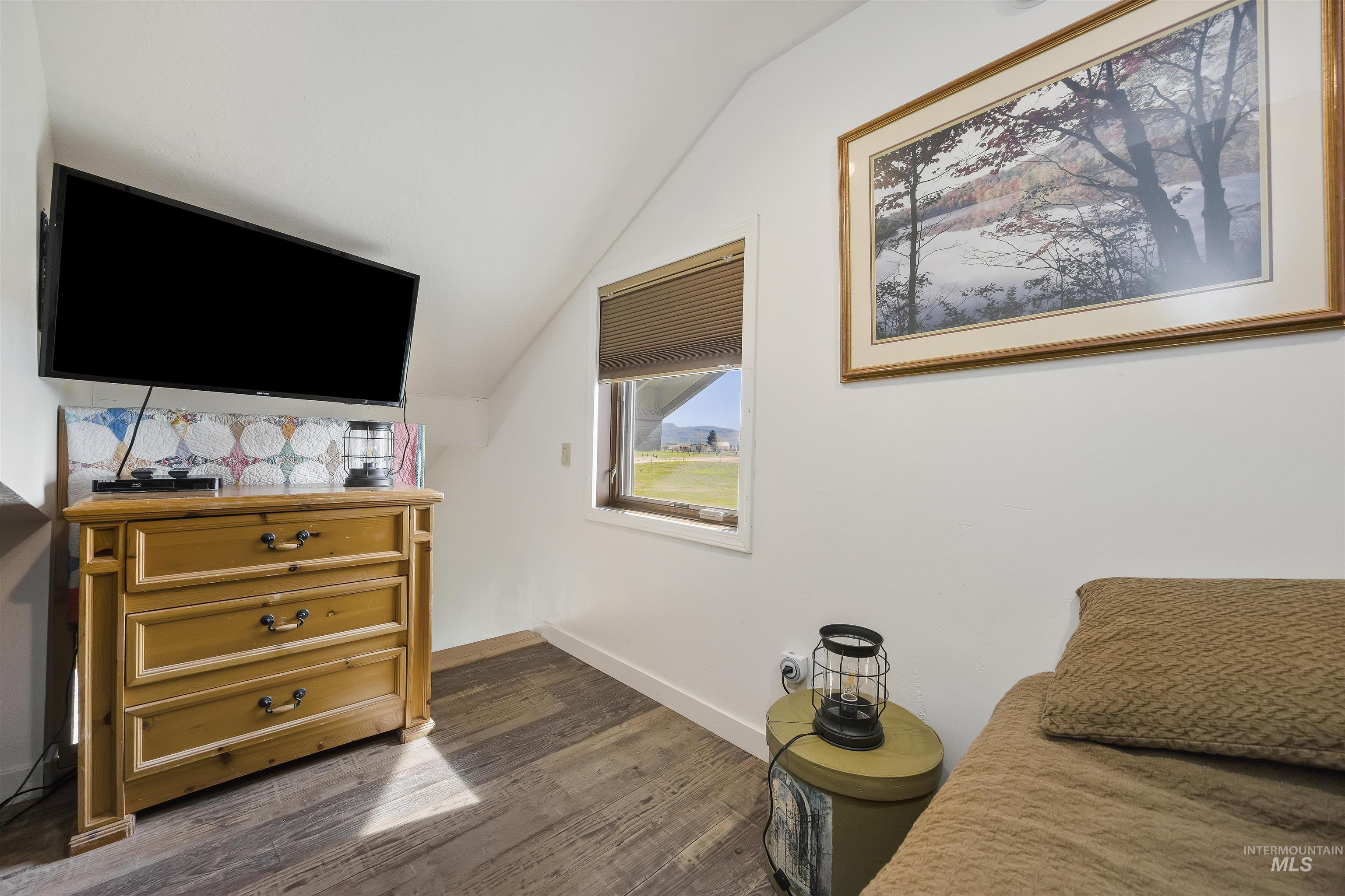 115 W Horseshoe Loop, Fairfield, Idaho 83327, 2 Bedrooms, 2.5 Bathrooms, Residential For Sale, Price $675,000,MLS 98982524