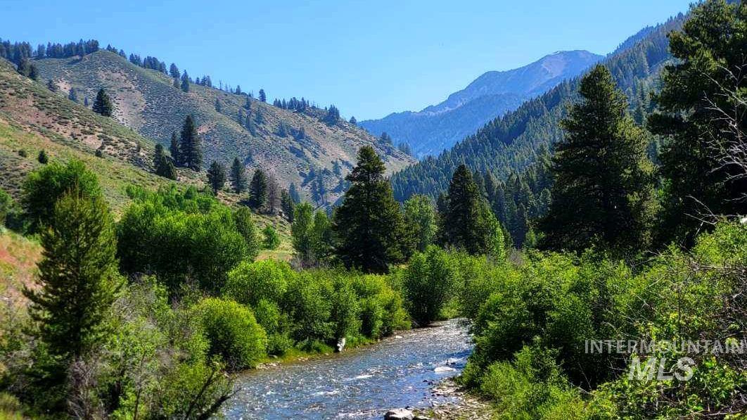 115 W Horseshoe Loop, Fairfield, Idaho 83327, 2 Bedrooms, 2.5 Bathrooms, Residential For Sale, Price $675,000,MLS 98982524